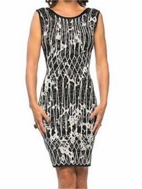 Herve LegerSleeveless Black and White Patterned Sheath Dress